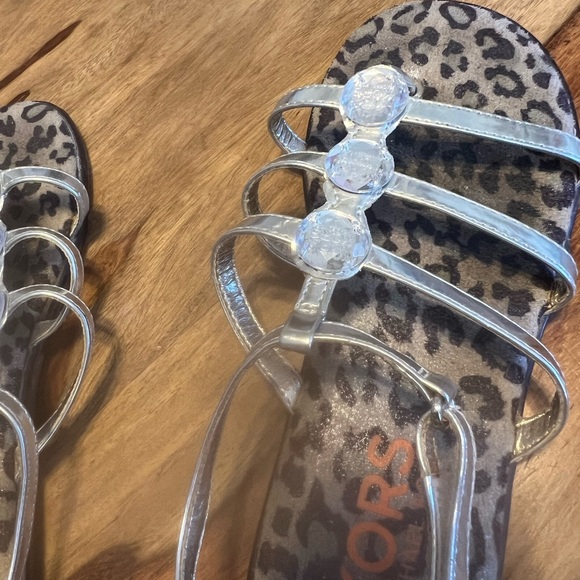 Like new Michael Kors sandals size 4 - Picture 2 of 6